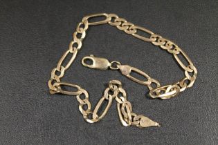 A HALLMARKED 9CT GOLD CHAIN - APPROX 8.2 G