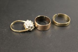 THREE HALLMARKED 9CT GOLD RINGS A/F, APPROX COMBINED WEIGHT 6.2 G (3)