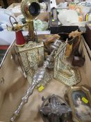A TRAY OF METAL WARE ETC TO INCLUDE A PAIR OF GRIFFIN DETAIL BRASS BOOK ENDS