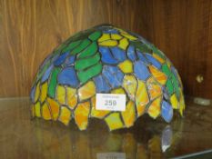 A VINTAGE TIFFANY STYLE LAMP SHADE A/F