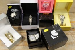 A SELECTION OF ASSORTED MODERN WRIST WATCHES TO INCLUDE KARL LAGERFELD AND ICE