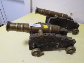 AN ANTIQUE PAIR OF DESK CANNONS