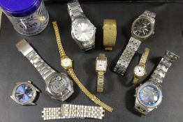 A SMALL COLLECTION OF WRISTWATCHES A/F