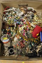 A LARGE QUANTITY OF COSTUME JEWELLERY