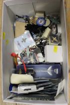 A TRAY OF RAF THEMED PIN BADGES AND COLLECTABLES