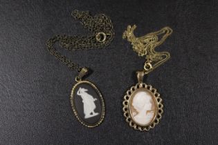 A HALLMARKED GOLD MOUNTED CAMEO ON A 375 STAMPED CHAIN TOGETHER WITH A WEDGWOOD BLACK JASPERWARE