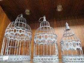 SET OF THREE GRADUATED METAL BIRD CAGES