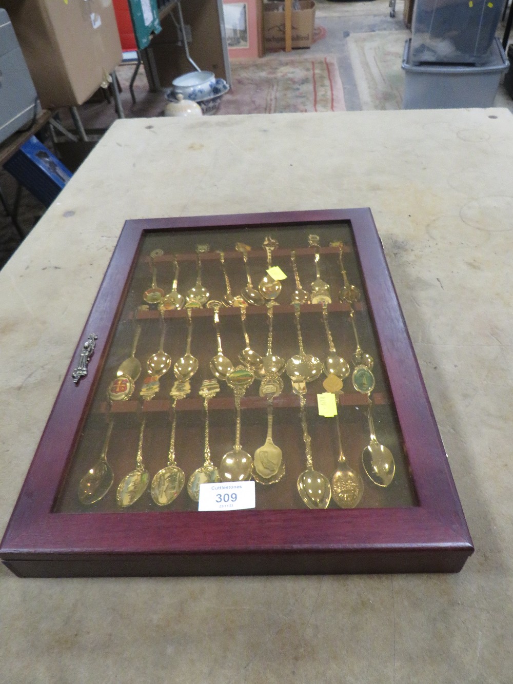 A DISPLAY CASE CONTAINING COLLECTORS SPOONS - Image 2 of 2