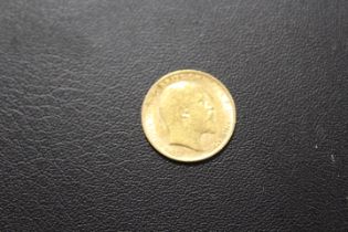 AN EDWARD VII HALF SOVEREIGN DATED 1908