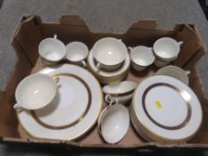 A TRAY OF ROYAL DOULTON HARLOW TEA / DINNER WARE TO INCLUDE MANY SECONDS