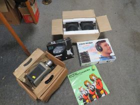 A SMALL QUANTITY OF ELECTRICALS TO INCLUDE A PRO-ETC INFRA RED HEADPHONES , GOODMANS PORTABLE CD