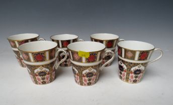 SIX ROYAL CROWN DERBY 1128 IMARI PATTERN COFFEE CANS