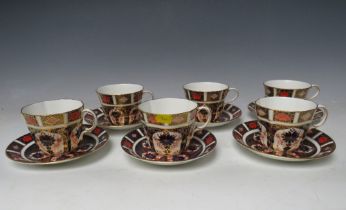 SIX ROYAL CROWN DERBY IMARI PATTERN CUPS AND SAUCERS, saucers Dia 16 cm, 3 round cups H 7.5 cm and