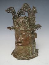 A VINTAGE BENIN BRONZE STYLE HEAD WITH TWO FACES, H 20 cm