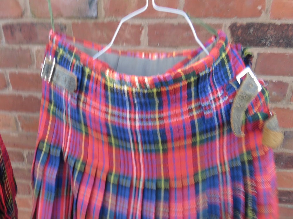 A TARTAN MILITARY KILT TOGETHER WITH A TARTAN PIPERS PLAID - Image 2 of 3