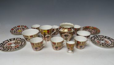 FIFTEEN ROYAL CROWN DERBY ITEMS, to include five matching cups plus another - H 6.5 cm, one coffee