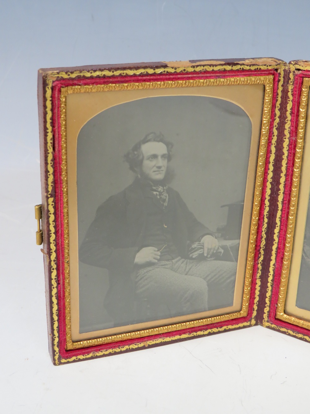A 19TH CENTURY CASED AMBROTYPE DOUBLE PORTRAIT OF TWO SEATED GENTLEMEN, image 9 x 6.5 cm, case 12 - Image 2 of 5