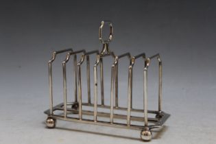 A HALLMARKED SILVER SIX DIVISION TOAST RACK - SHEFFIELD 1906, approx weight 170g, W 12.5 cm