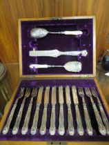 TRAY OF VINTAGE SILVER PLATED MIXED TABLEWARE ITEMS