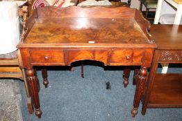 A MID 19TH CENTURY TRAY-TOP WASHSTAND ON FLUTED SUPPORTS W-95 CM