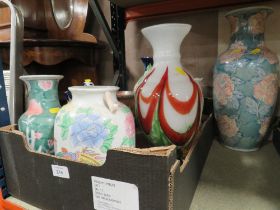 A TRAY OF ASSORTED CERAMIC VASES