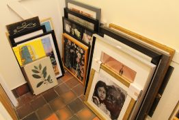 A LARGE QUANTITY OF ASSORTED MODERN PRINTS (ENTRANCE HALL)