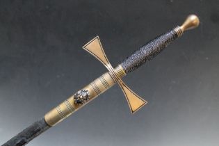 A REPRODUCTION KNIGHTS TEMPLAR SWORD, L 86 cm