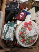 A TRAY OF ASSORTED SUNDRIES TO INCLUDE A YANKEE CANDLE CHRISTMAS GIFT SET , CAMERAS , PURSES ETC