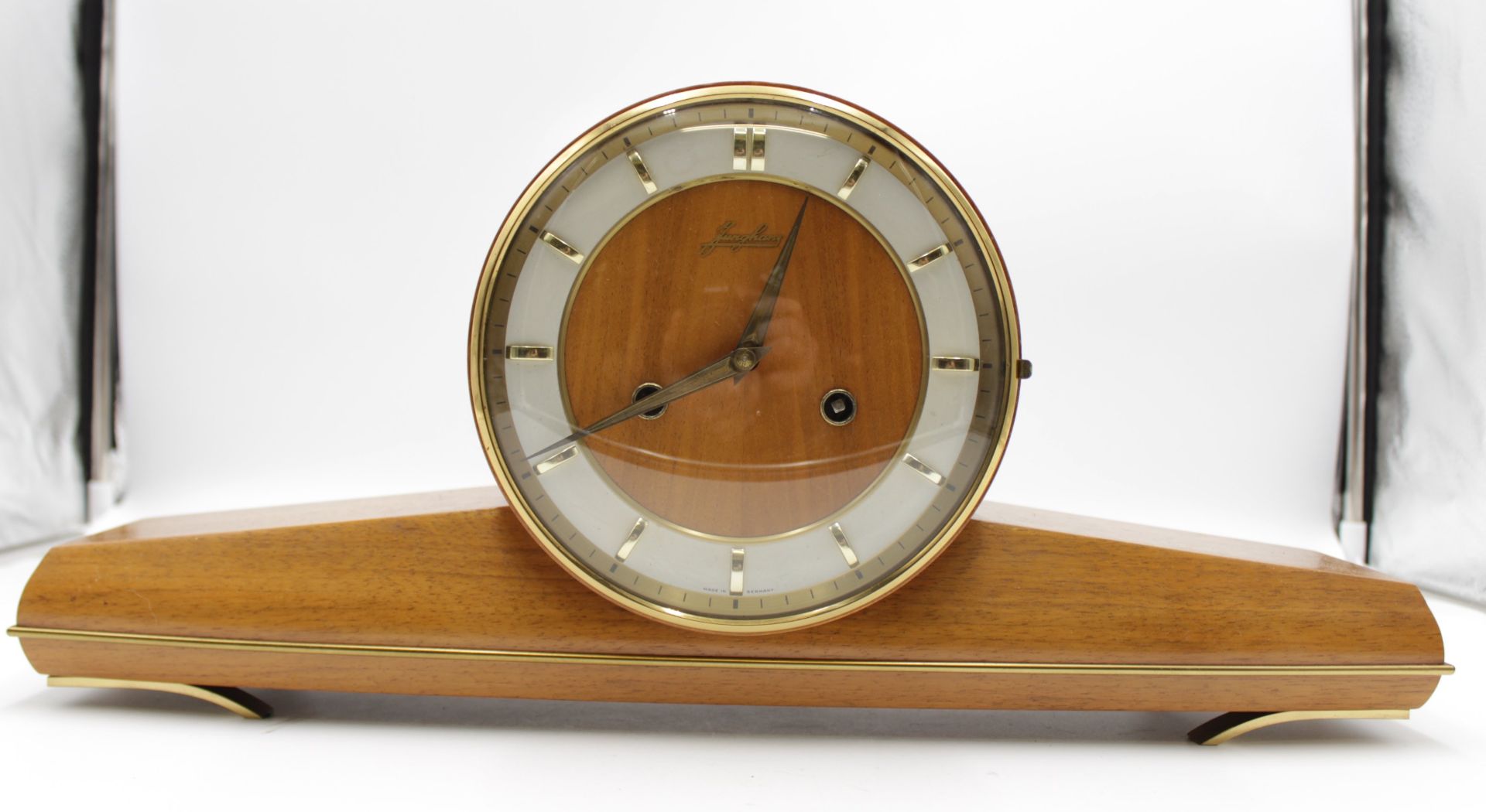 Buffet-Uhr, Junghans, 50er Jahre, Wer läuft, helles Holzgehäuse, H-22,5cm B-50cm T-11,5cm. - Bild 2 aus 8