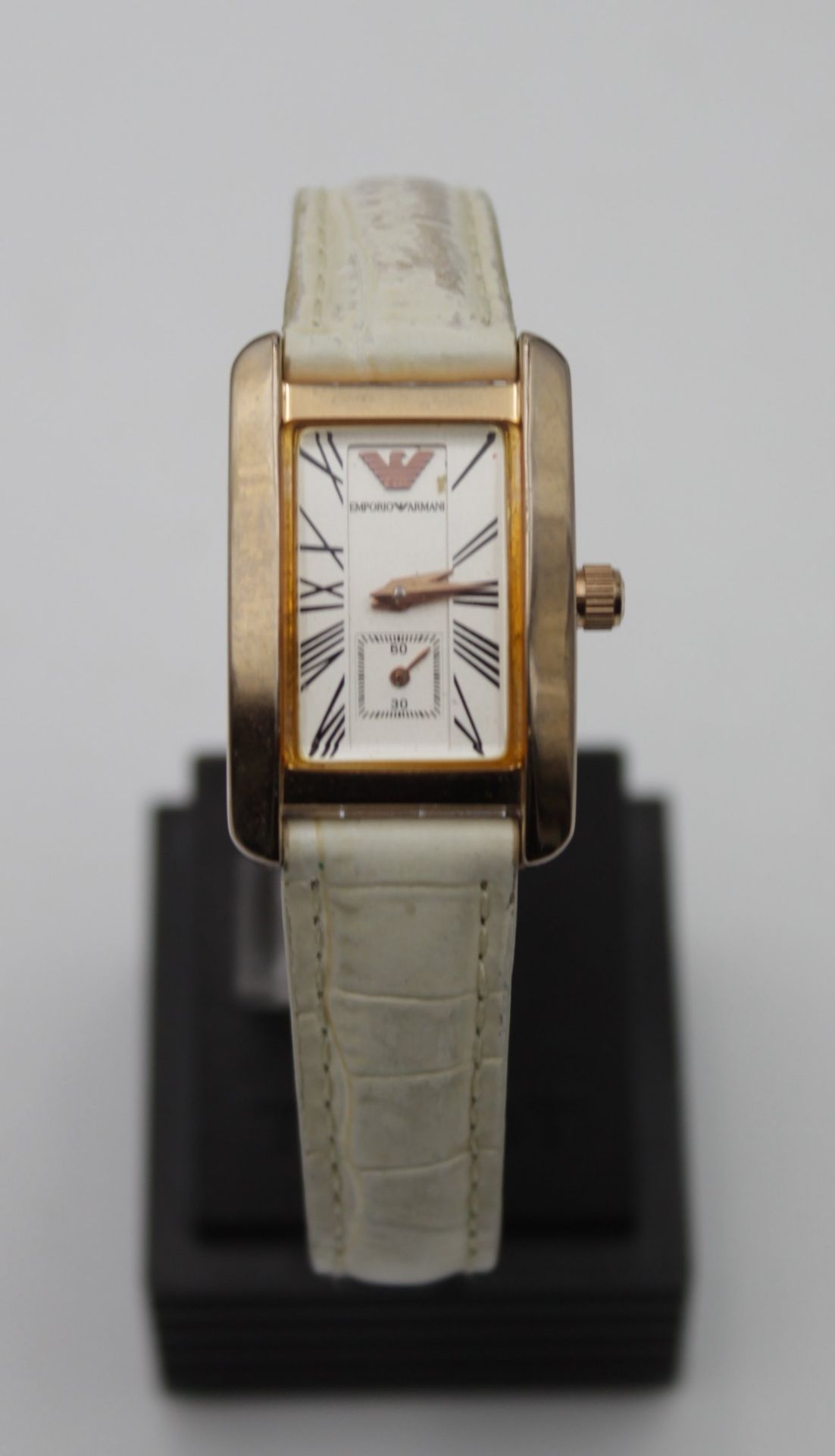 Damen-Armbanduhr, Emporio Armani, Quarz, Armband mit Tragespuren, anbei orig. Etui, ca. 2 x 3cm. - Bild 3 aus 6