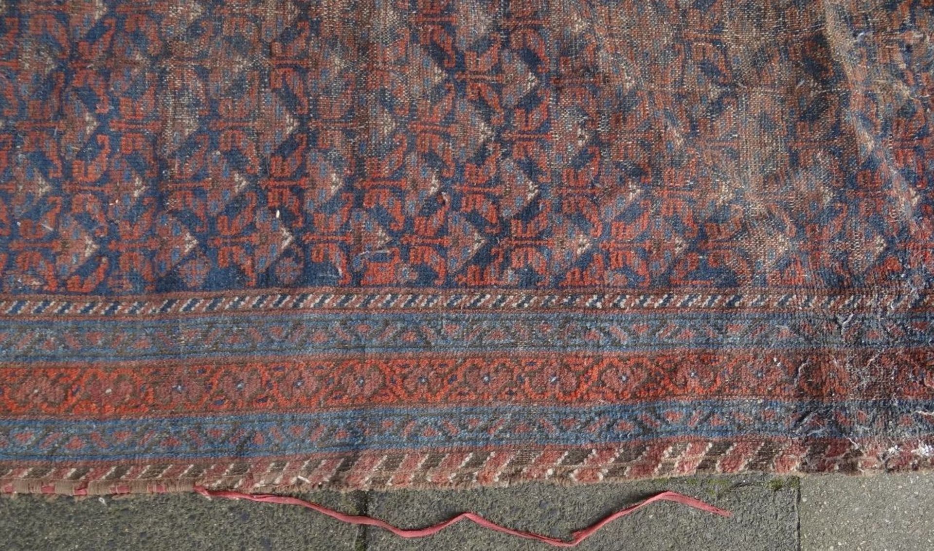 antiker dünner Orient-Teppich,tw. verfärbt, Altersspuren, 150x86 cm - Bild 4 aus 5