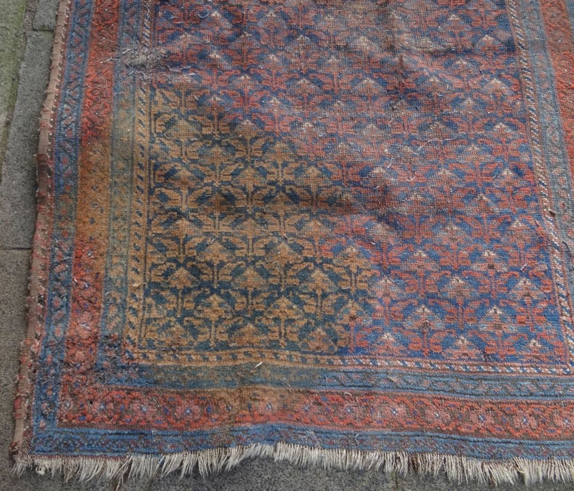 antiker dünner Orient-Teppich,tw. verfärbt, Altersspuren, 150x86 cm - Bild 2 aus 5