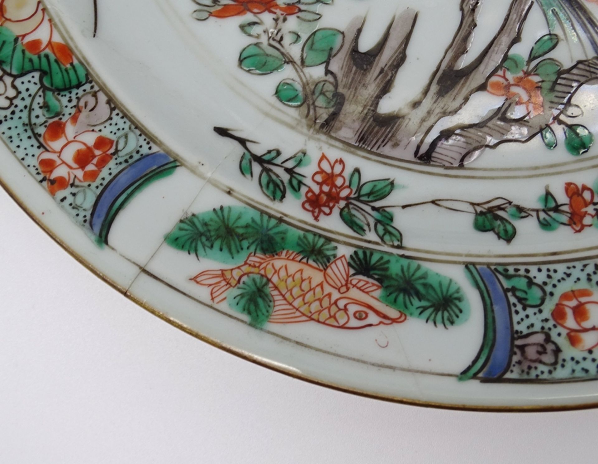 Großer Teller mit Vogel und Blumenmotiven,China, älter, D. 24cm, geklebte Stellen - Bild 10 aus 11