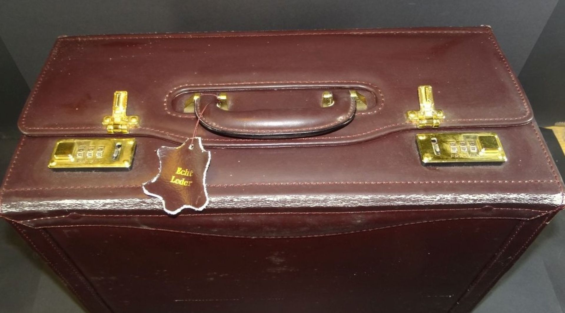 Akten? Koffer, echt Leder, mit Nummernschloss, 35x45 cm, T-21 cm - Bild 2 aus 8