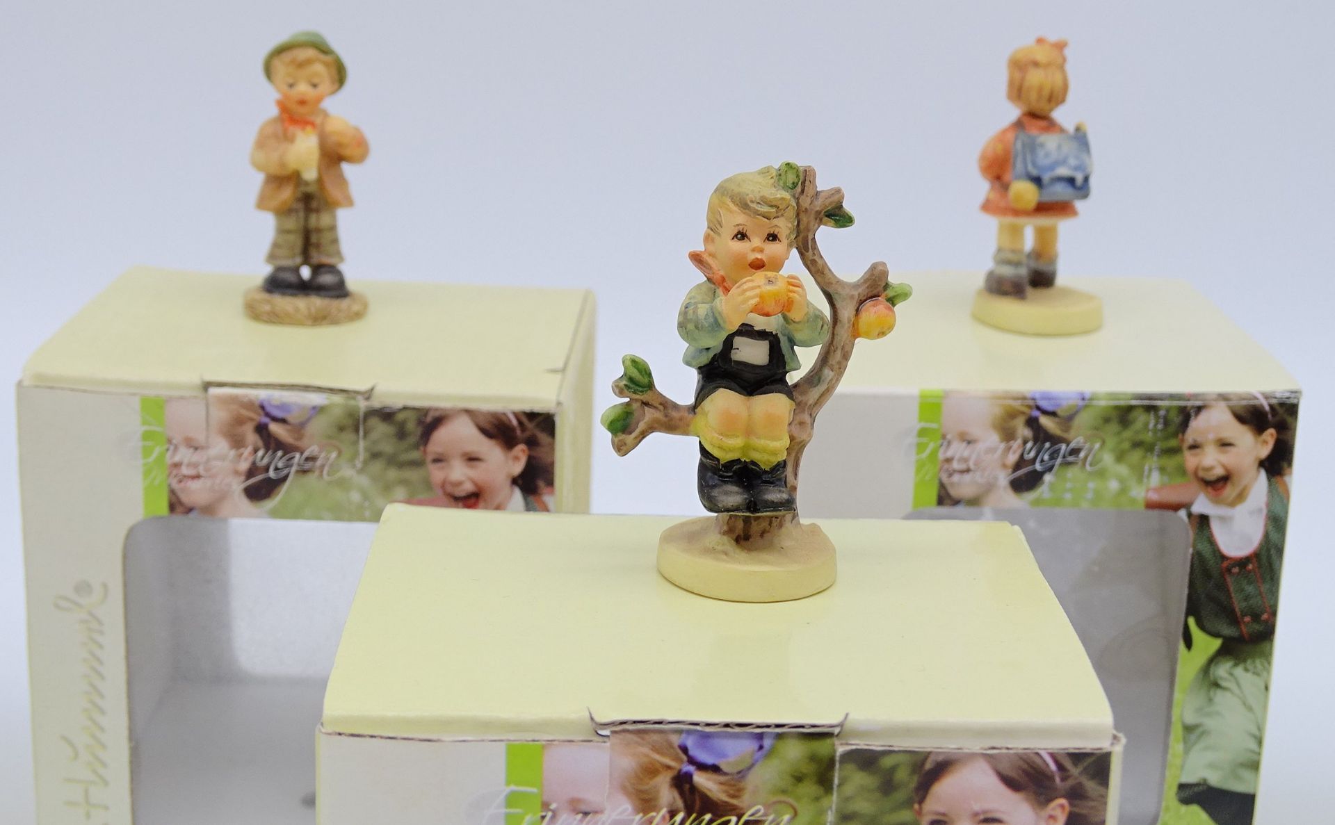 8x Miniatur Figuren "Hummel" , OVP - Bild 4 aus 11