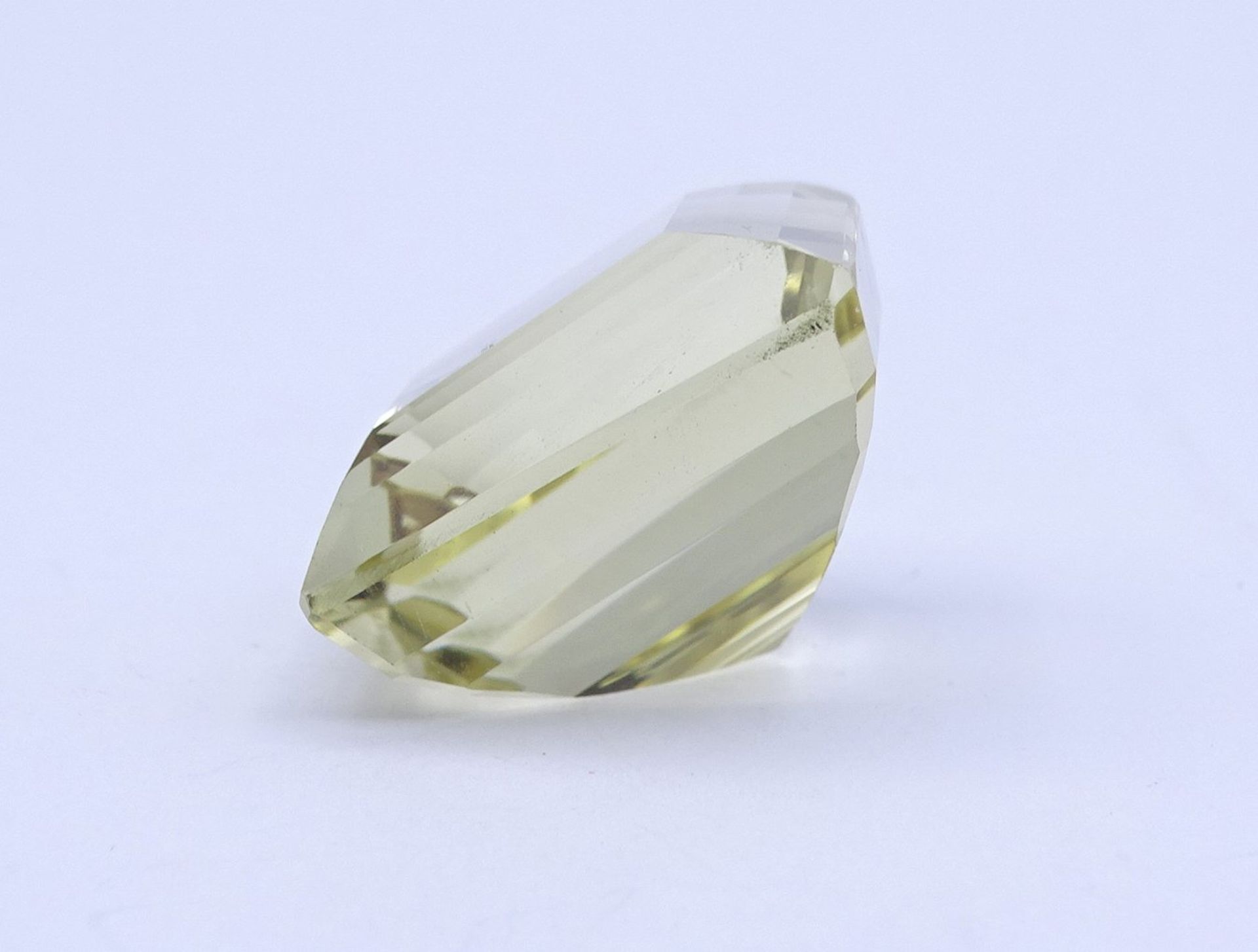 Lemon Citrin, 82,2ct., 24,9x25,1x17,5mm - Image 4 of 5