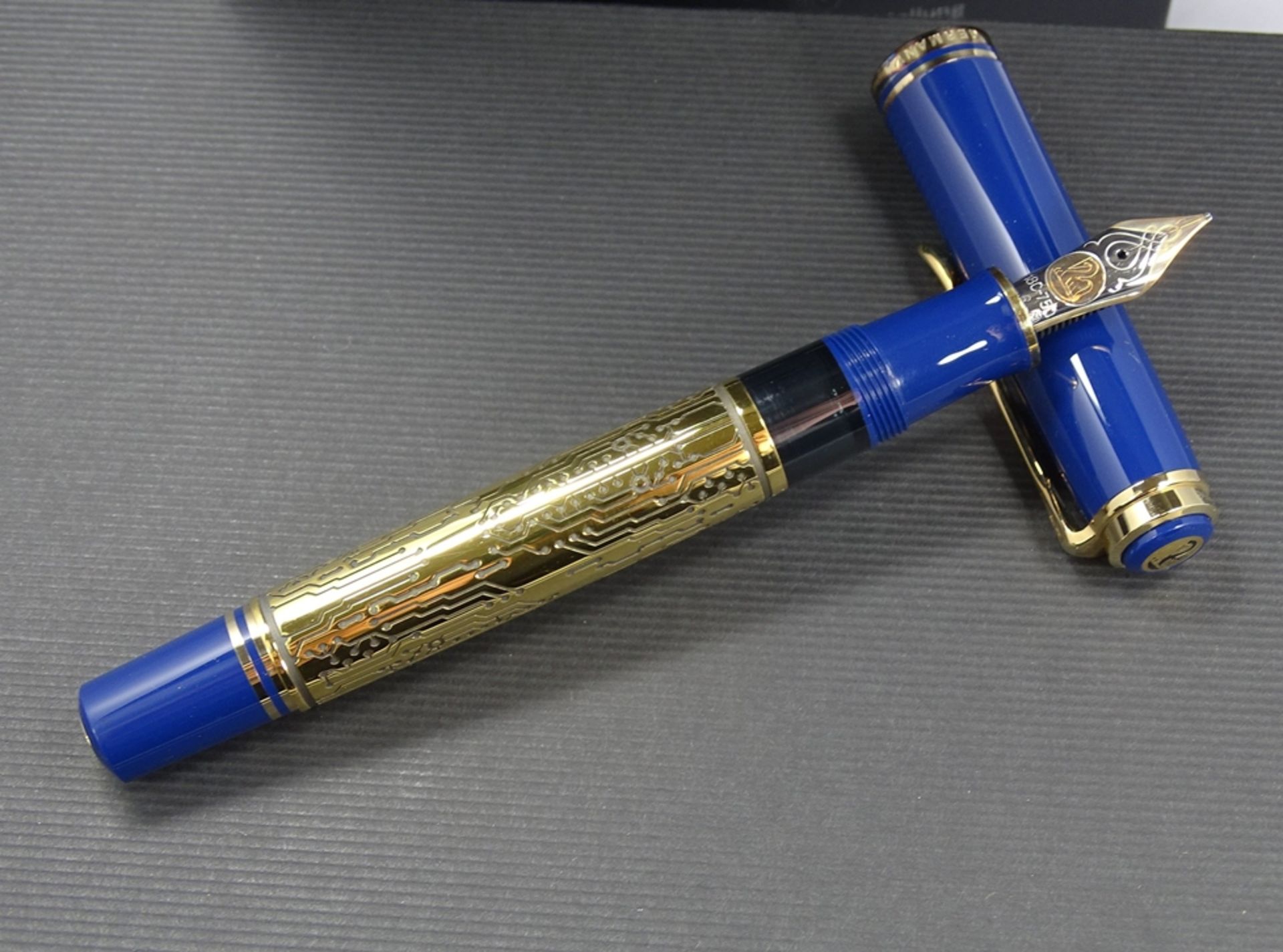 Pelikan Füller, Special Edition Expo 2000 "Technology 2000", Goldfeder 18C (750), mit 925er Silber  - Bild 4 aus 11