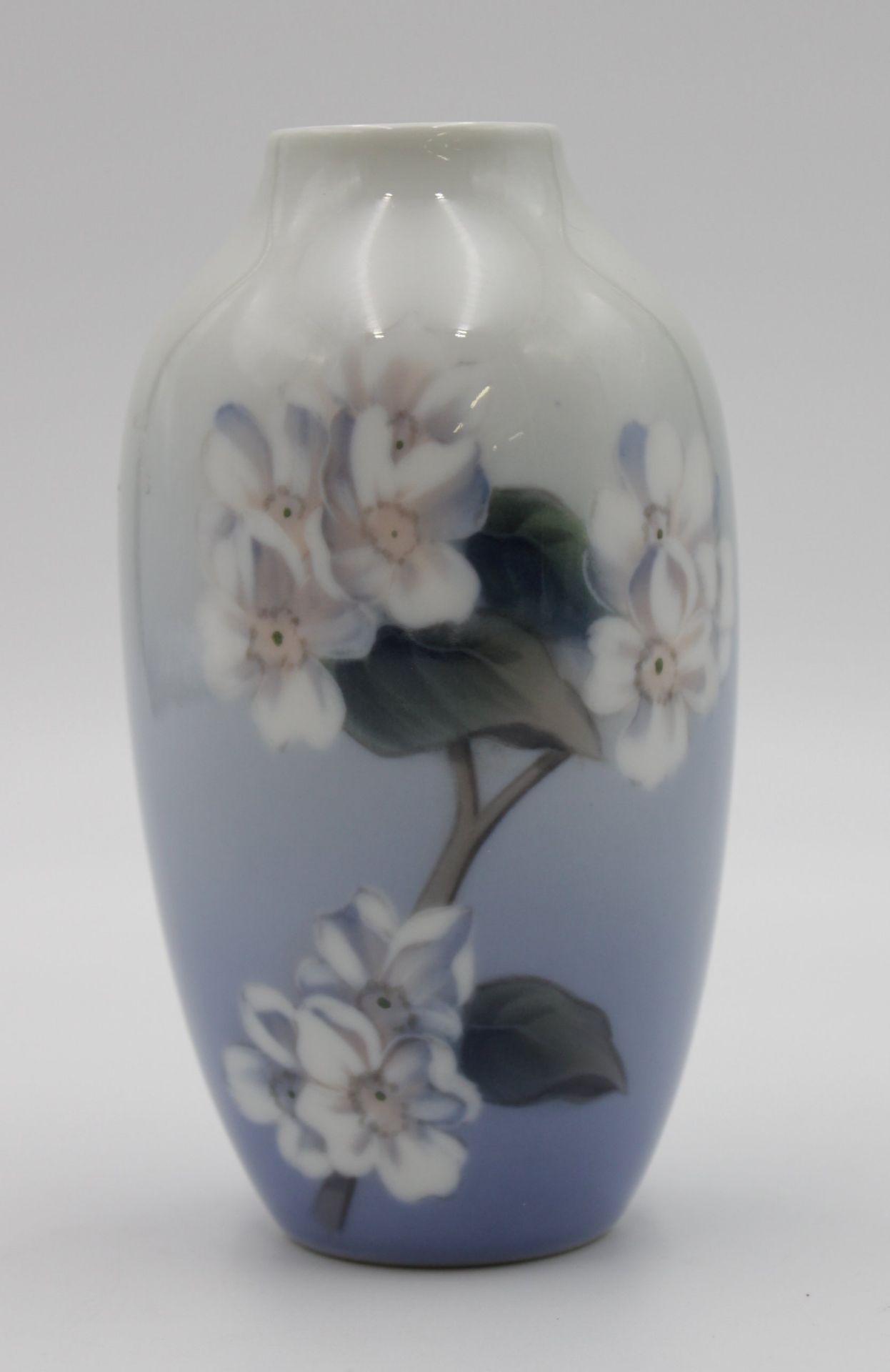 kl. Vase, Royal Copenhagen,  florales Dekor, H-14cm.