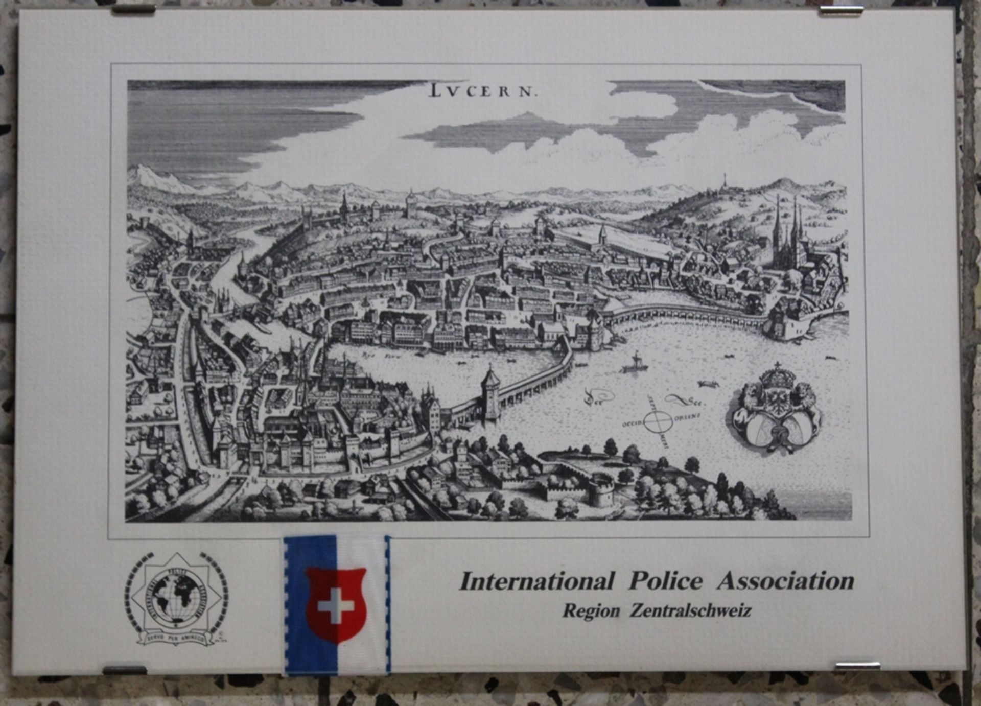 Grafik, Luzern, International Police Association Region Zentral Schweiz, ger./Glas, RG 21 x 29,9cm. - Bild 2 aus 4