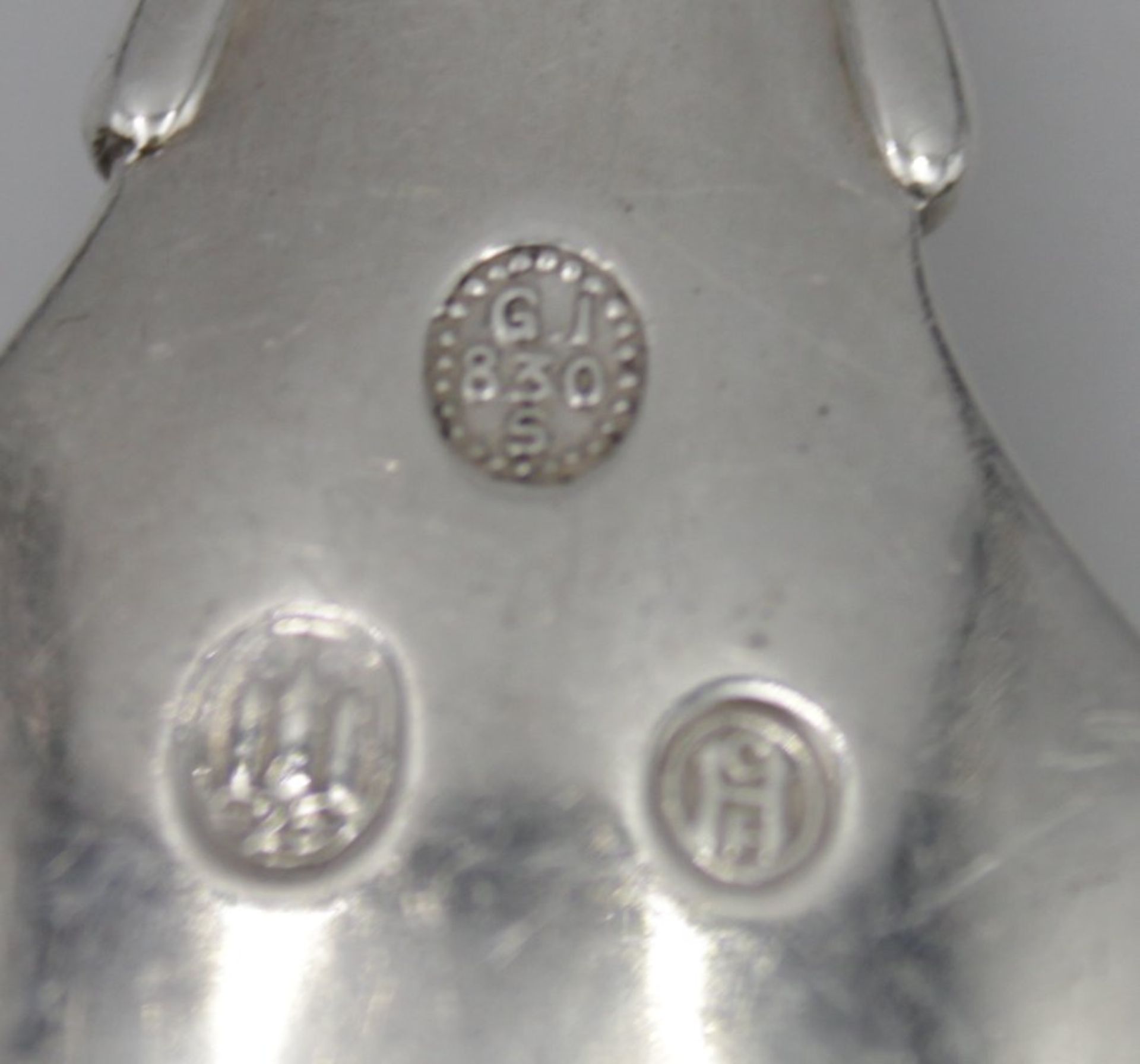 gr. Vorlegelöffel, Georg Jensen, Lilly of the Valley, 1925, 830er Silber, Ziermonogramm, ca. 88gr., - Bild 5 aus 5