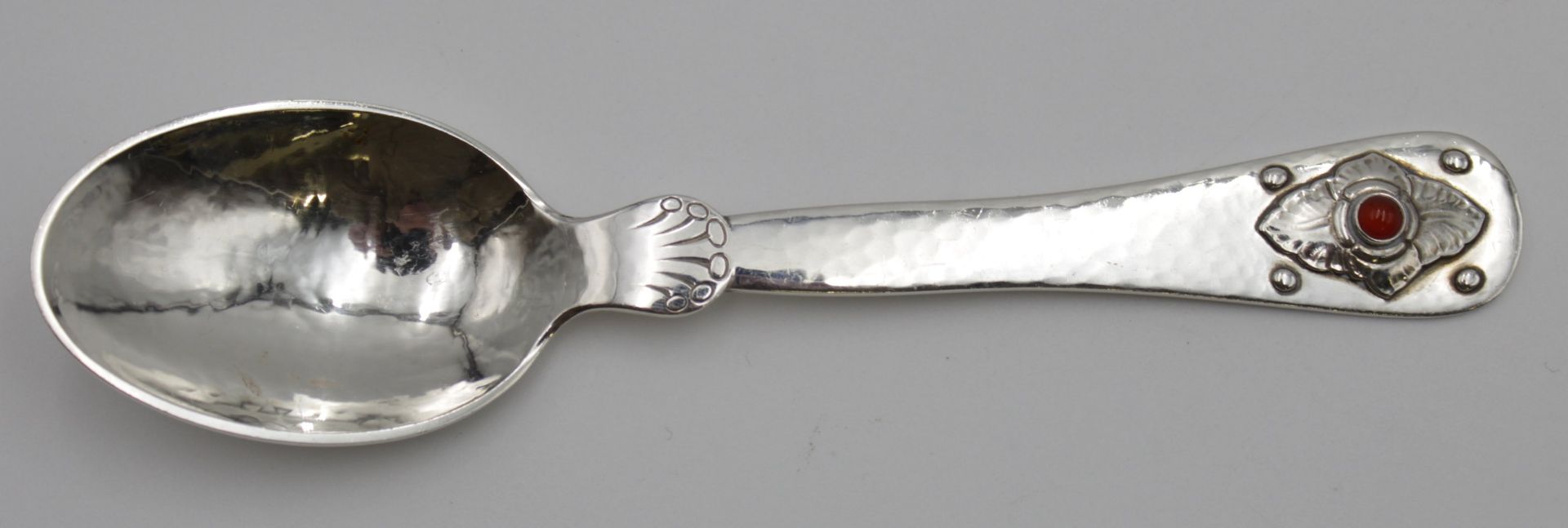 Jubiläumslöffel, Georg Jensen, Sterling, 1904-1979, Hammerschlagdekor, ca. 47gr., L_15,4cm.