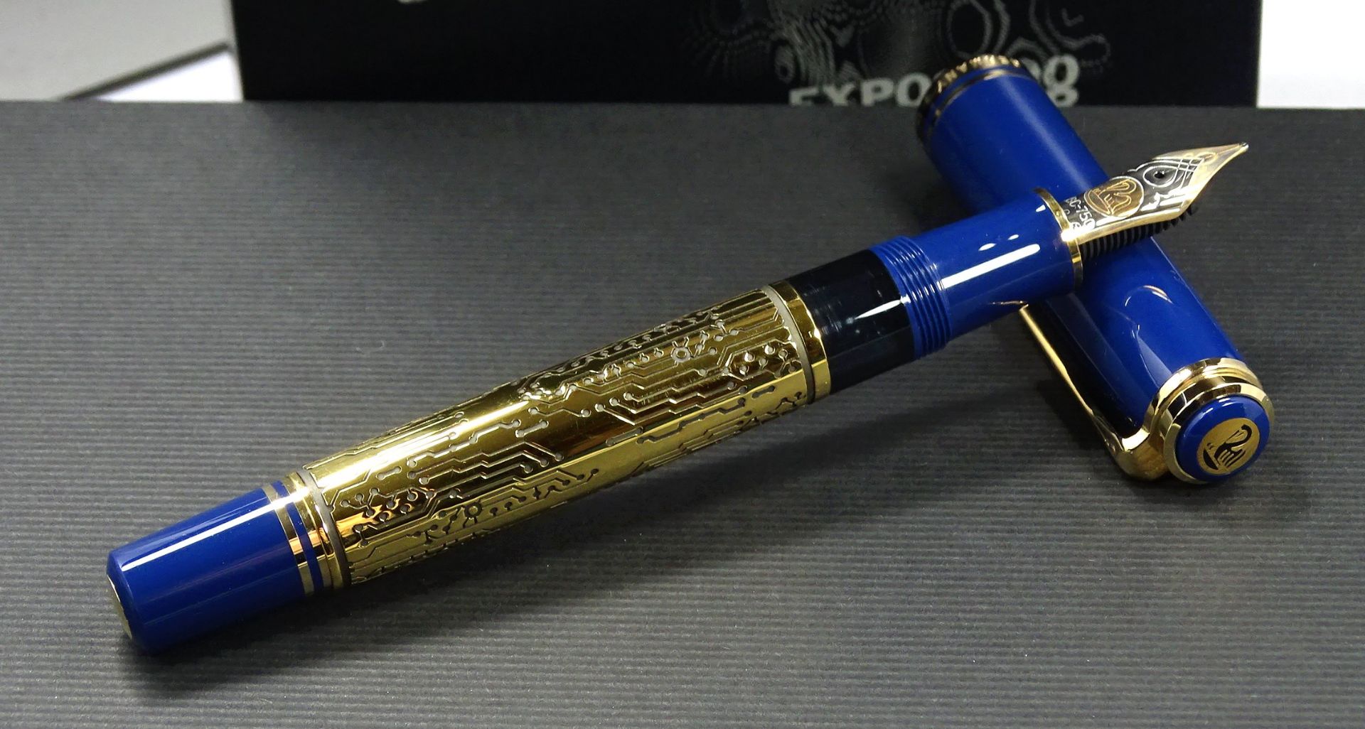 Pelikan Füller, Special Edition Expo 2000 "Technology 2000", Goldfeder 18C (750), mit 925er Silber  - Bild 6 aus 11