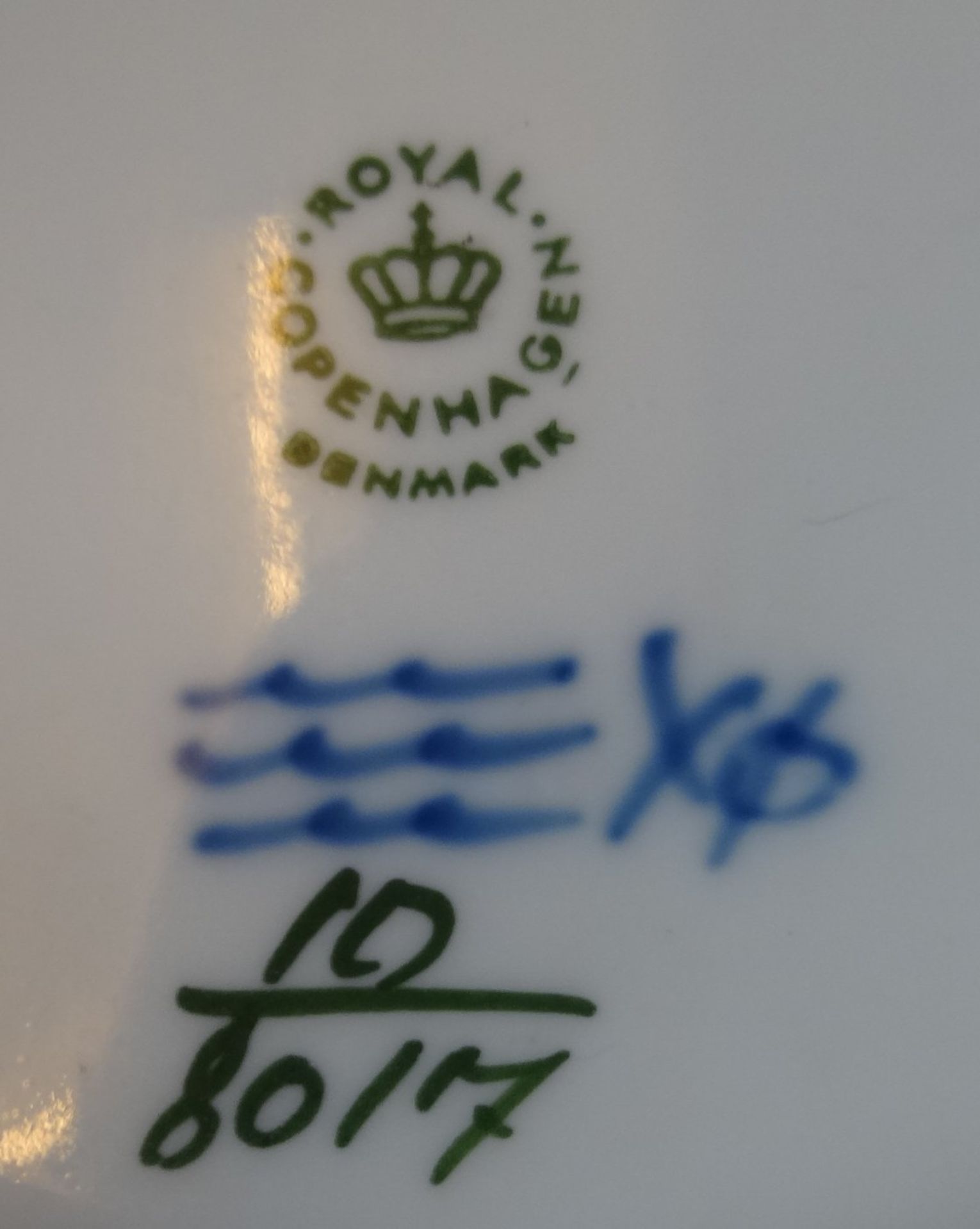 Speiseservice "Royal Copenhagen" Blaue Blumer, 38 Teile, 1 Schüssel mit minimalen Chip am Rand - Bild 3 aus 13