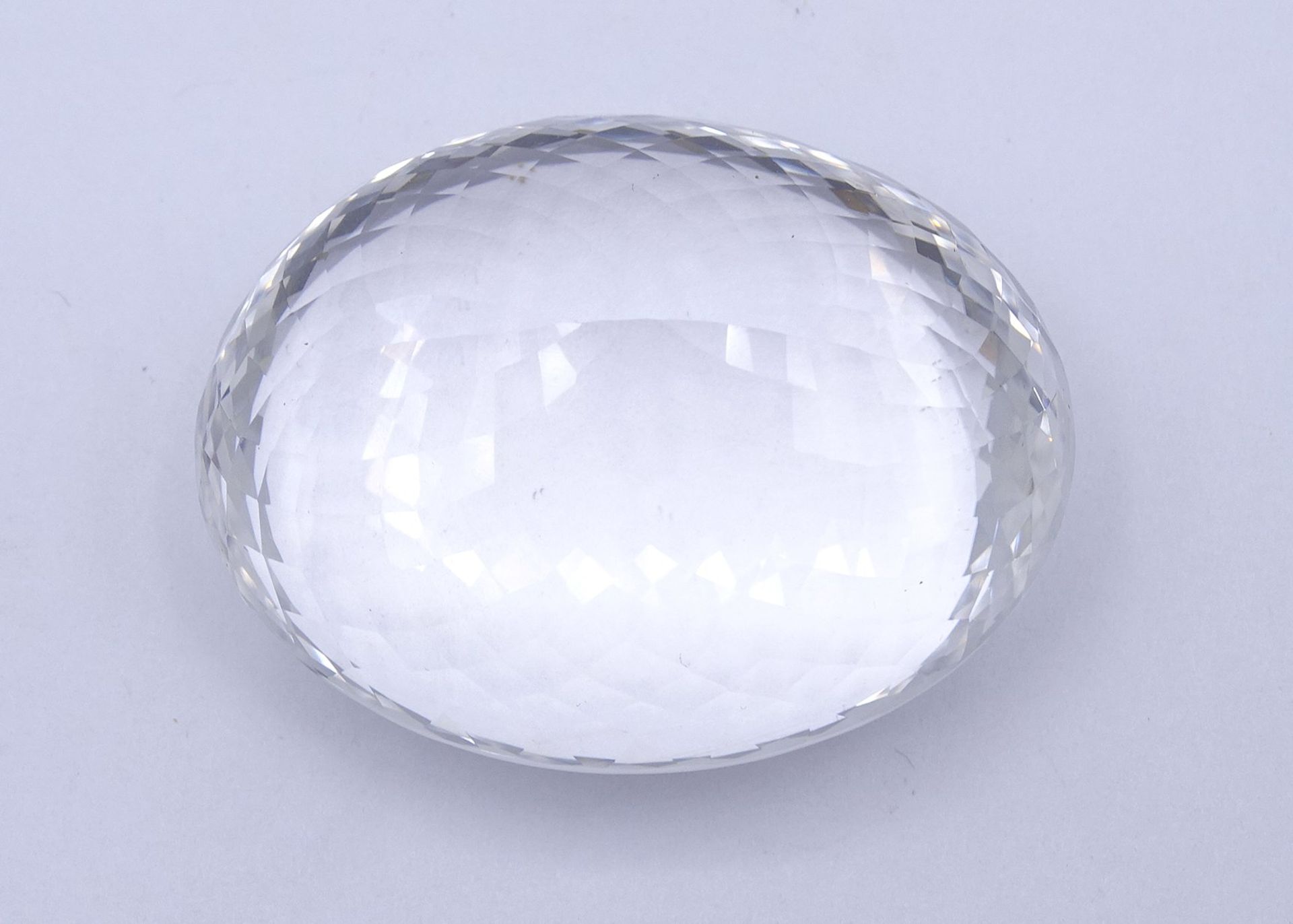 Bergkristall, 282ct., oval facc., 48,4x38,2x24mm - Bild 5 aus 5