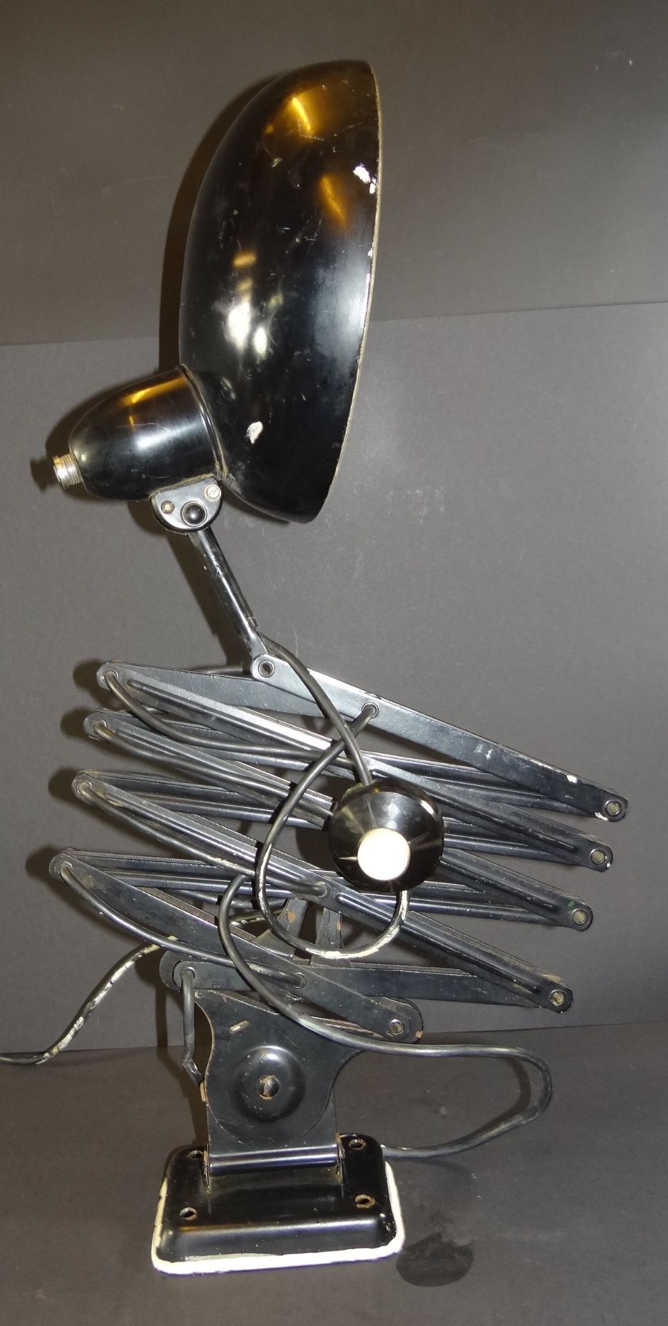 Teleskop-Werkstattlampe, schwarz, Metall, 50/60-er Jahre, mit Wandhalterung, Gebrauchsspuren, D- Sc - Bild 3 aus 4