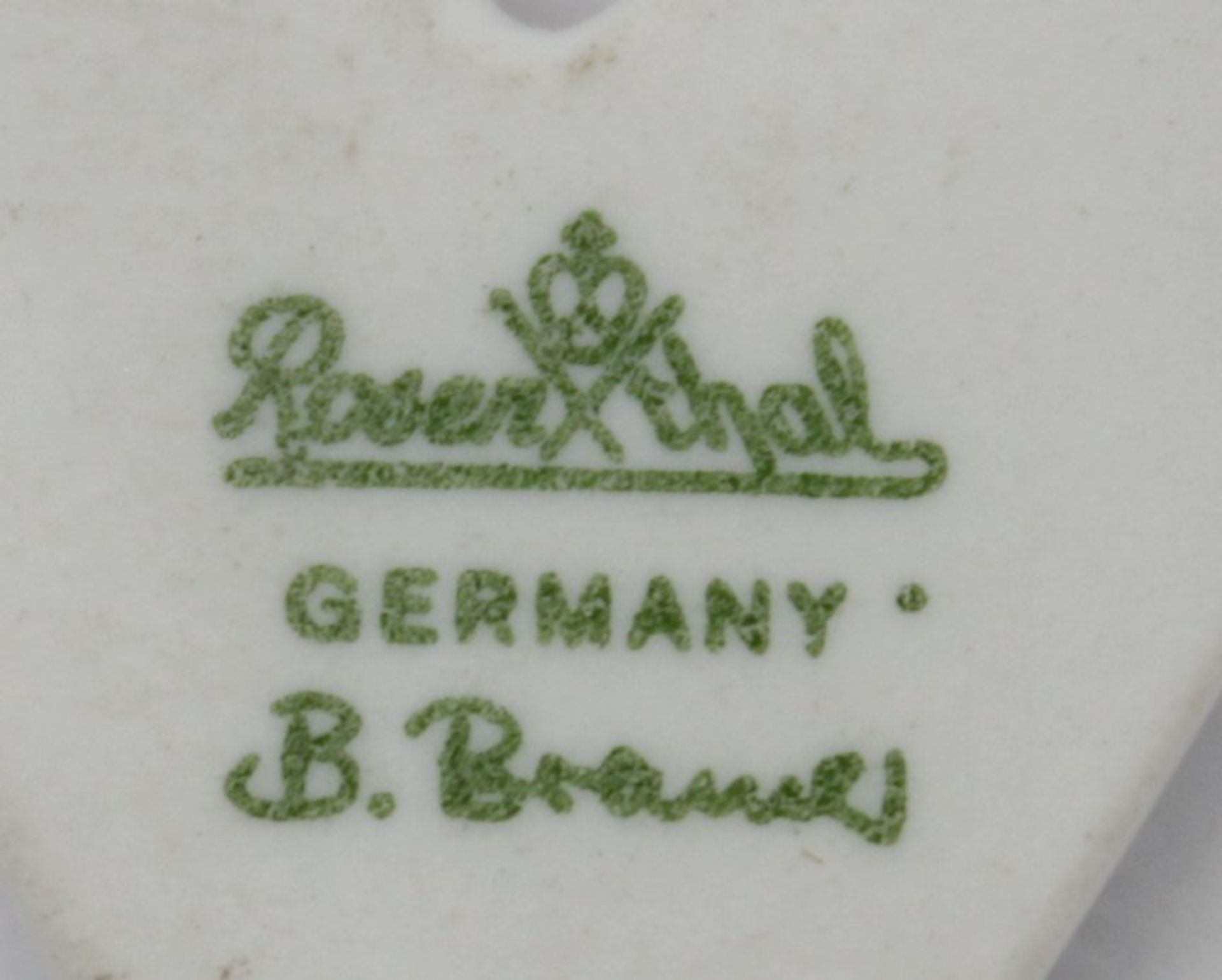 Porzellan-Brosche, Rosenthal, Studio-Linie, 1966, Entw. Barbara Brenner, ca. 6,5cm. - Bild 3 aus 3