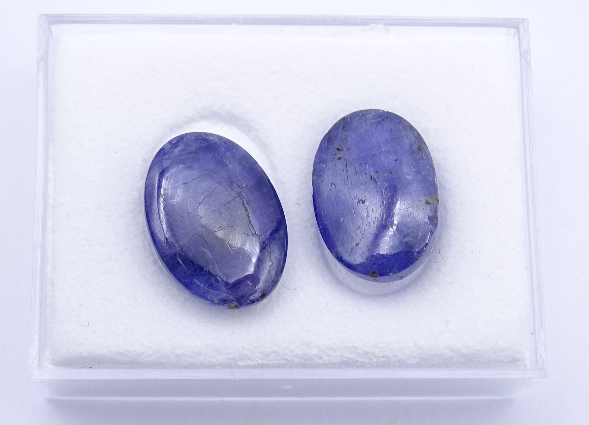 2 Tansanit Cabochons, 23,6ct., kleine Abplatzer - Image 3 of 3