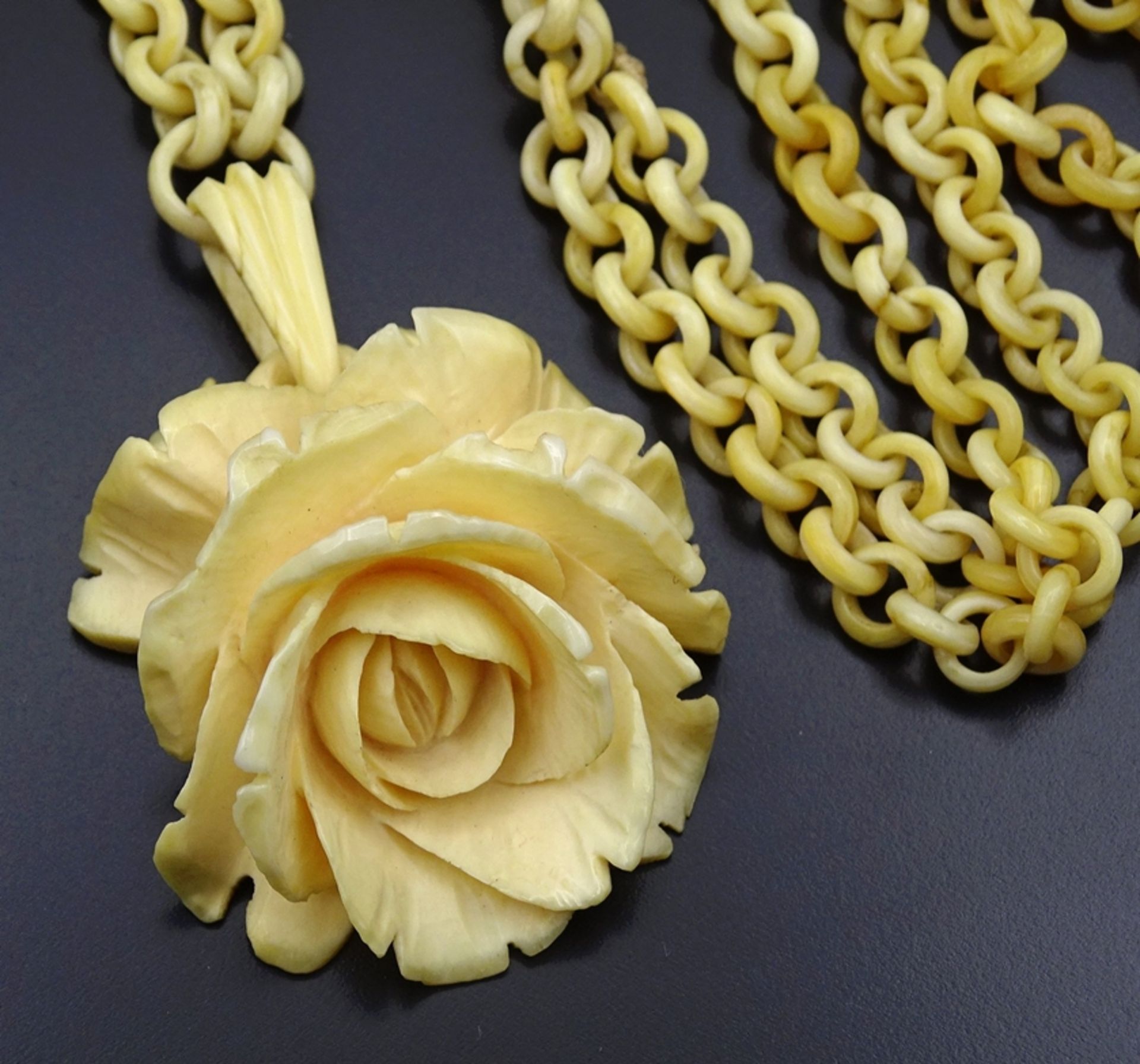 Halskette mit Erbacher Rose Anhänger, Kette L. 64cm - Image 3 of 4
