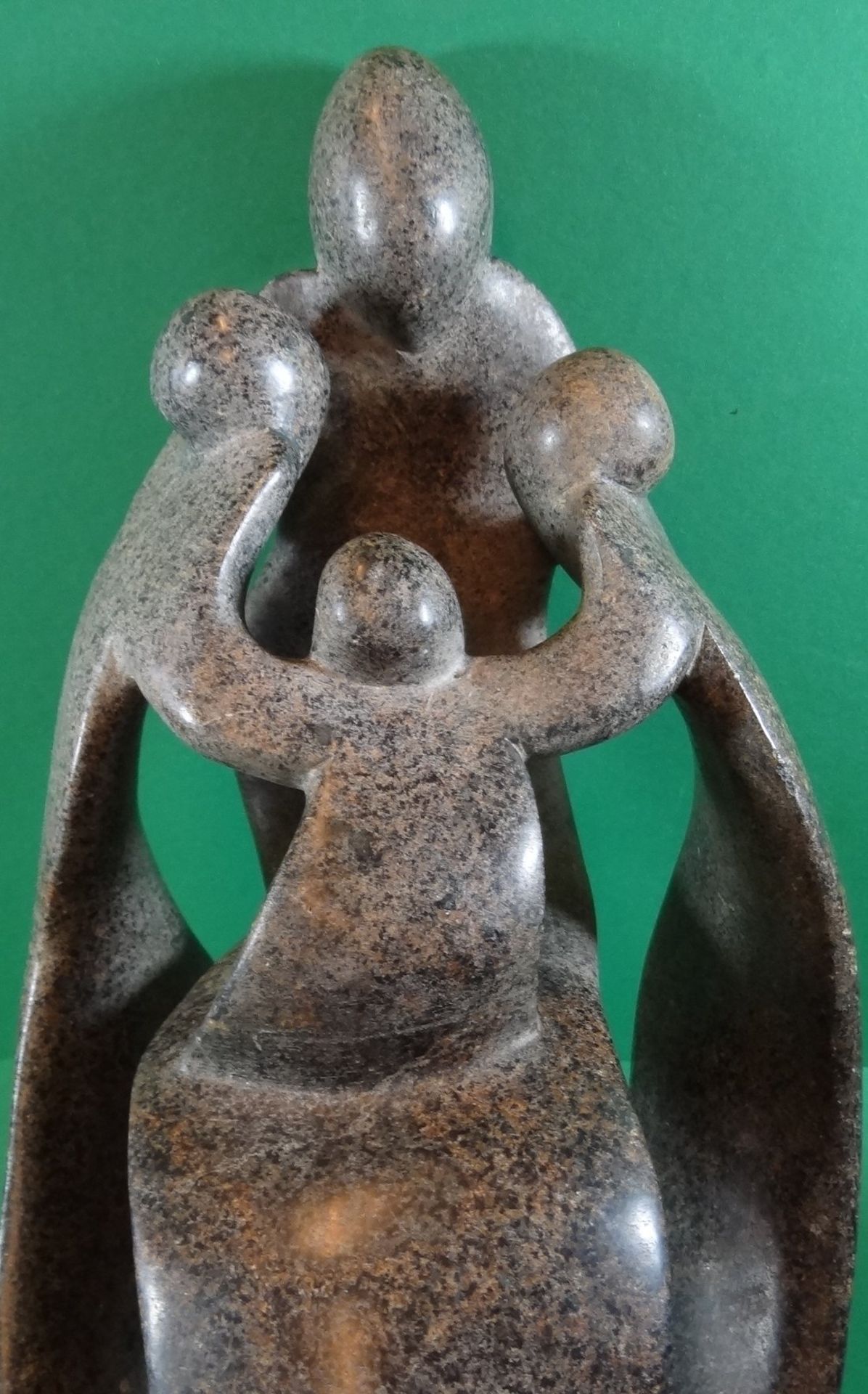 Figurengruppe aus Serpentin, keine Signatur ?, H-43 cm, B-20 cm, 7,1 kg - Image 9 of 10