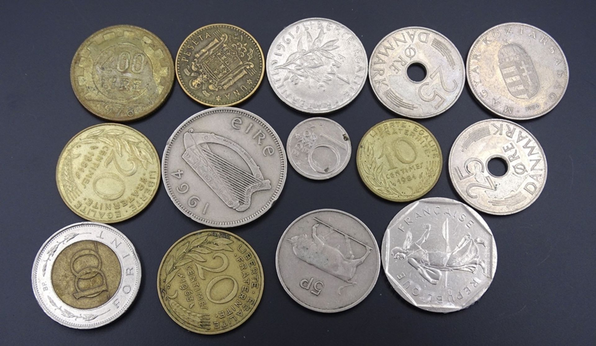 Konvolut div. Kleinmünzen aus aller Welt